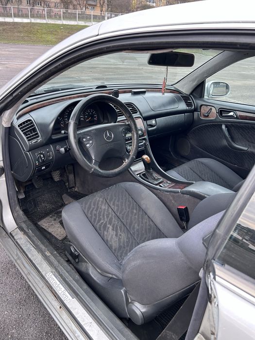 Продам Mercedes CLK 200 W208