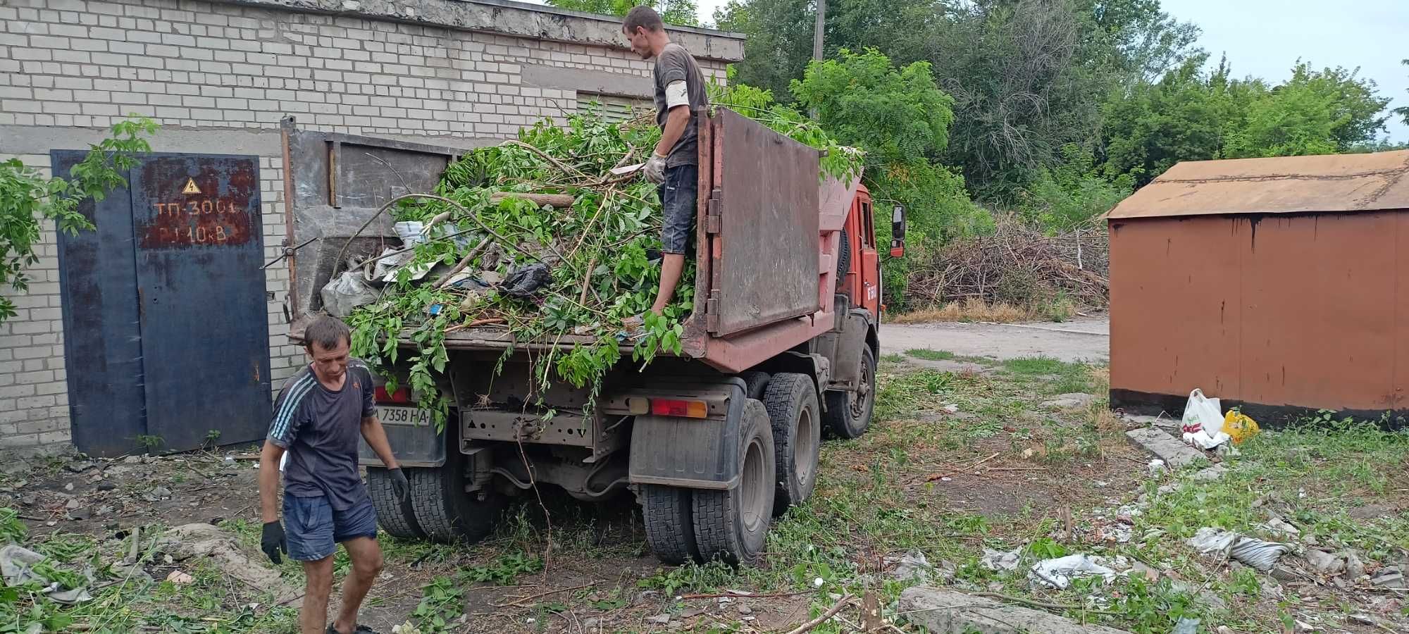 Вывоз строительного мусора, Вывоз окон, веток, Вывоз старой мебели