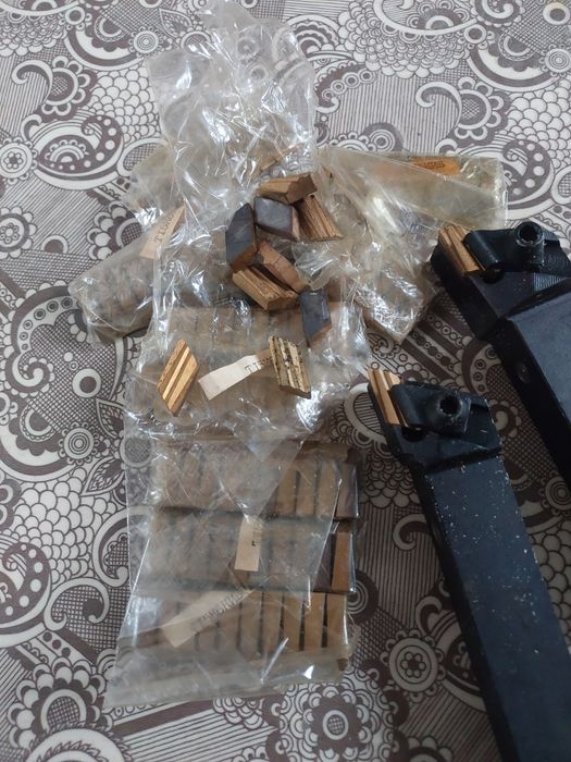 Різець токарний механічний