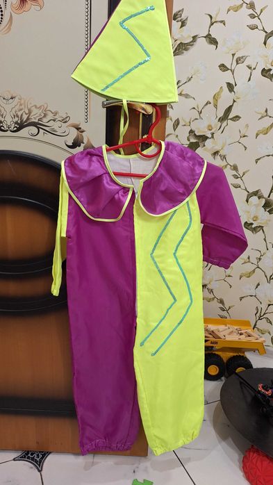 Новорічний костюм дитячий гном, клоун, петрушка.