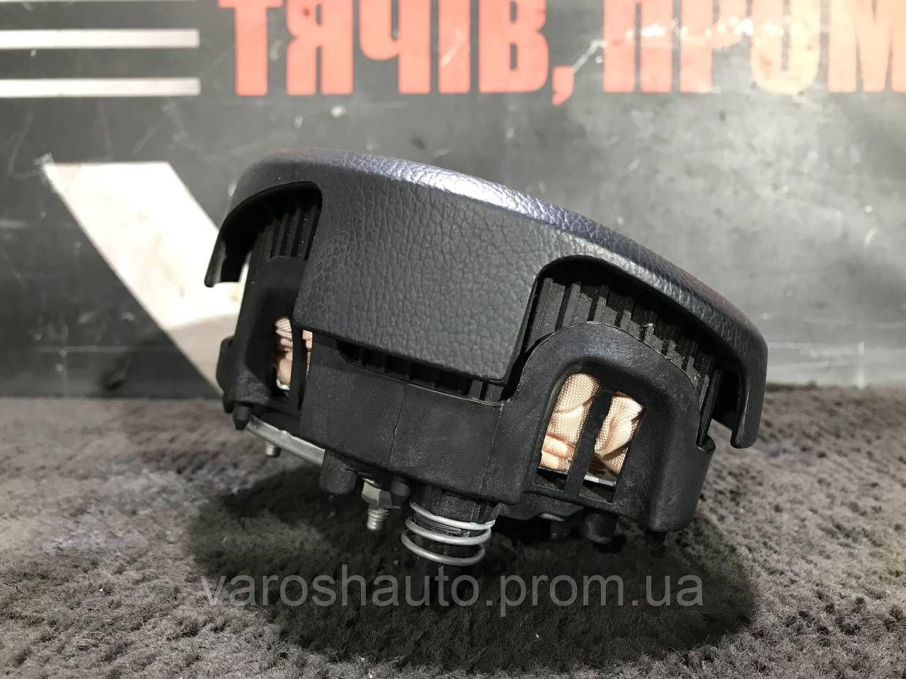 Подушка безпеки AirBag (водія) кермо Volkswagen Golf V/Touran/Polo 9N