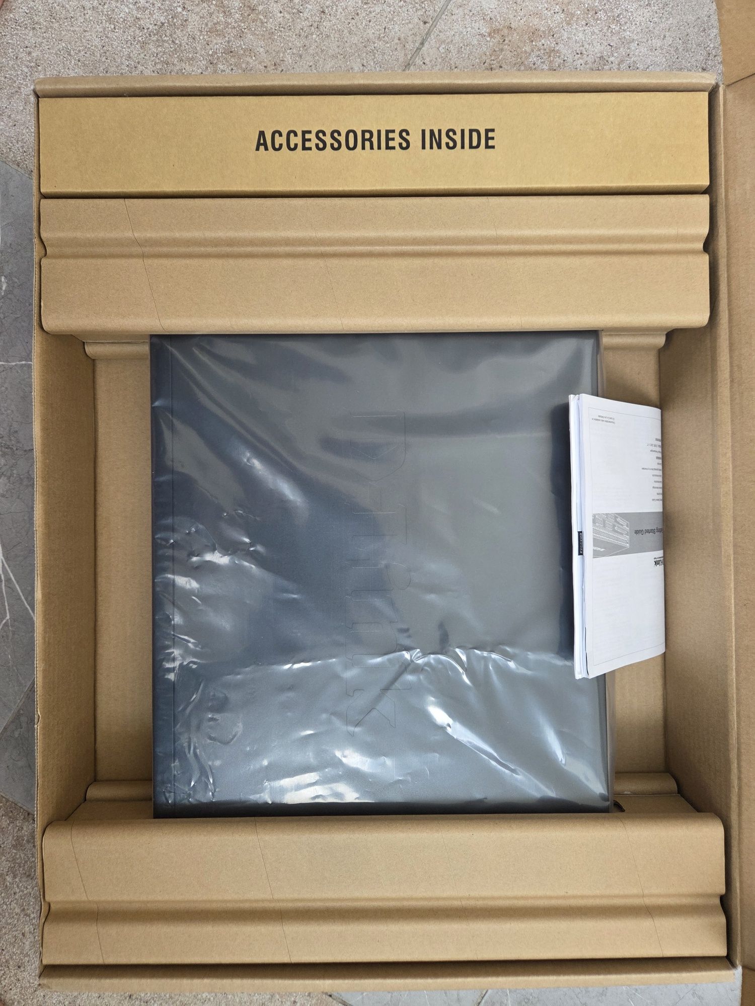 D-Link DES 3200-52 комутатор новий