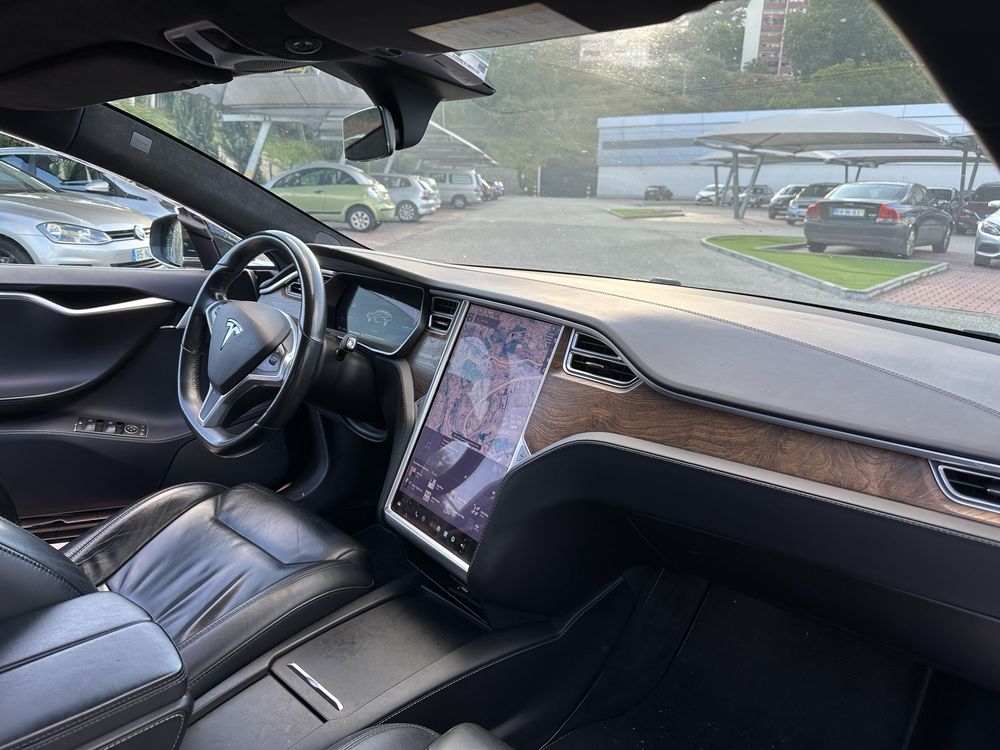 Tesla Model S 2017
