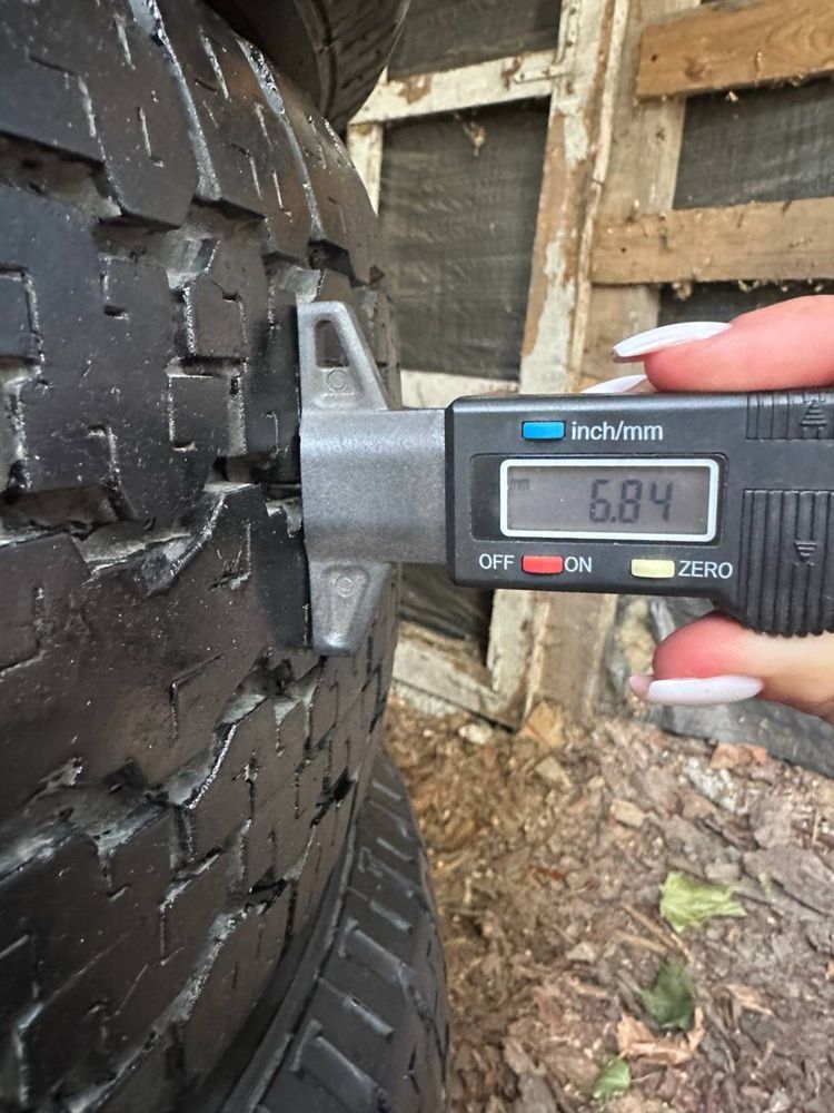 Шини всезезонні Bridgestone 245/70/R16