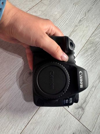 Lustrzanka aparat body Canon 6d mk2 w idealnym stanie 8900 przebiegu!