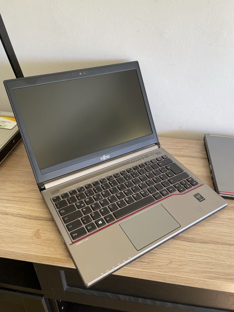 Laptop Fujitsu i5-4300M 8GB 128GB