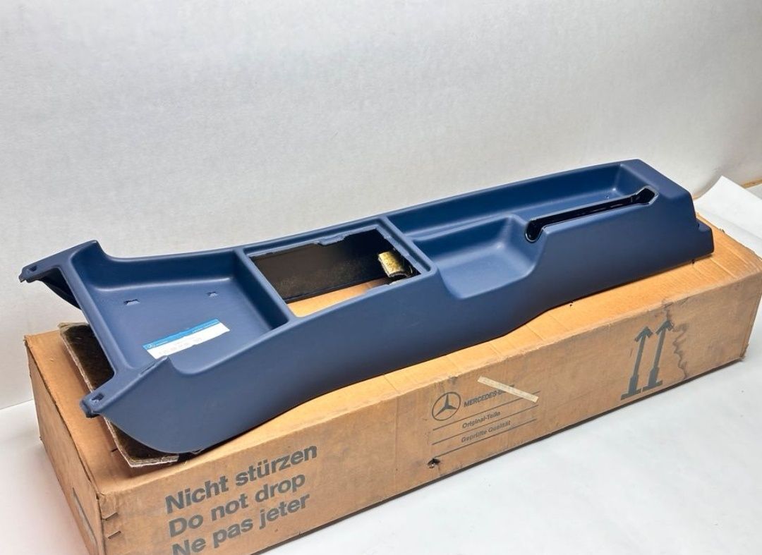Vendo consola central em azul para mercedes w201