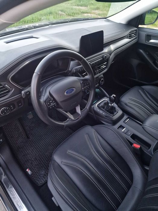 Ford Focus Vignale Diesel 1.5 Na GWARANCJI 10 miesięcy w ASO. FULL LED