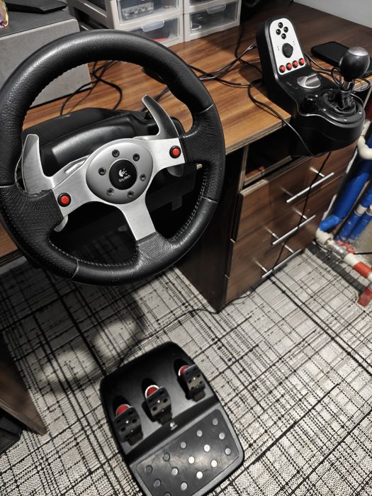 Руль комплект Logitech G25
