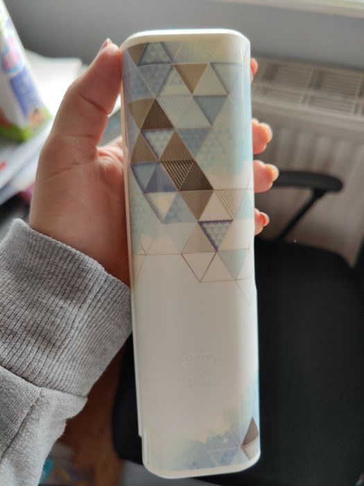 Etui podróżne do szczoteczki oralb pro 1 750