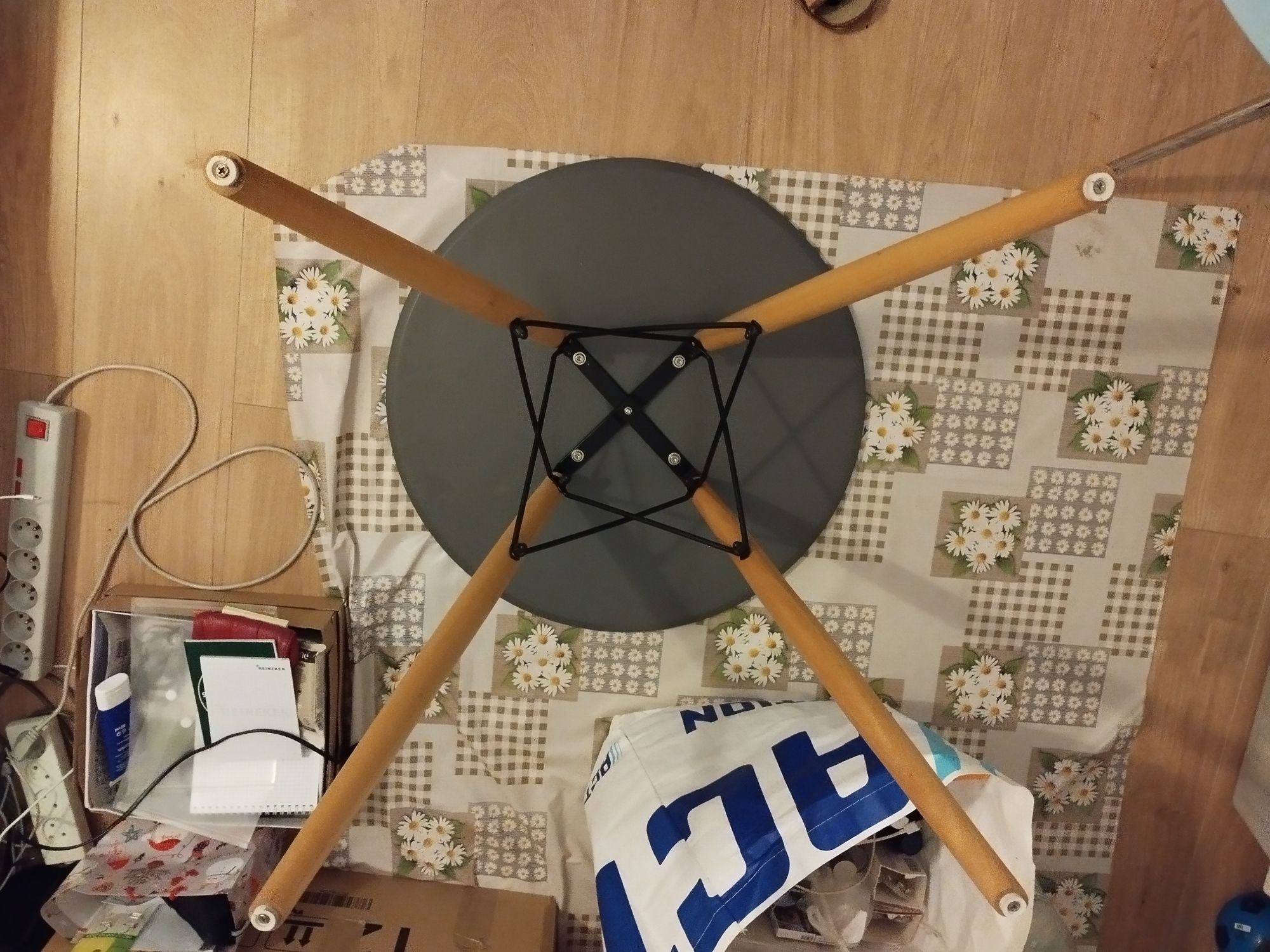Sprzedam komplet 3 krzesła  IKEA