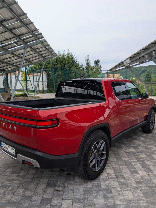 Rivian R1T 2023 13тис км