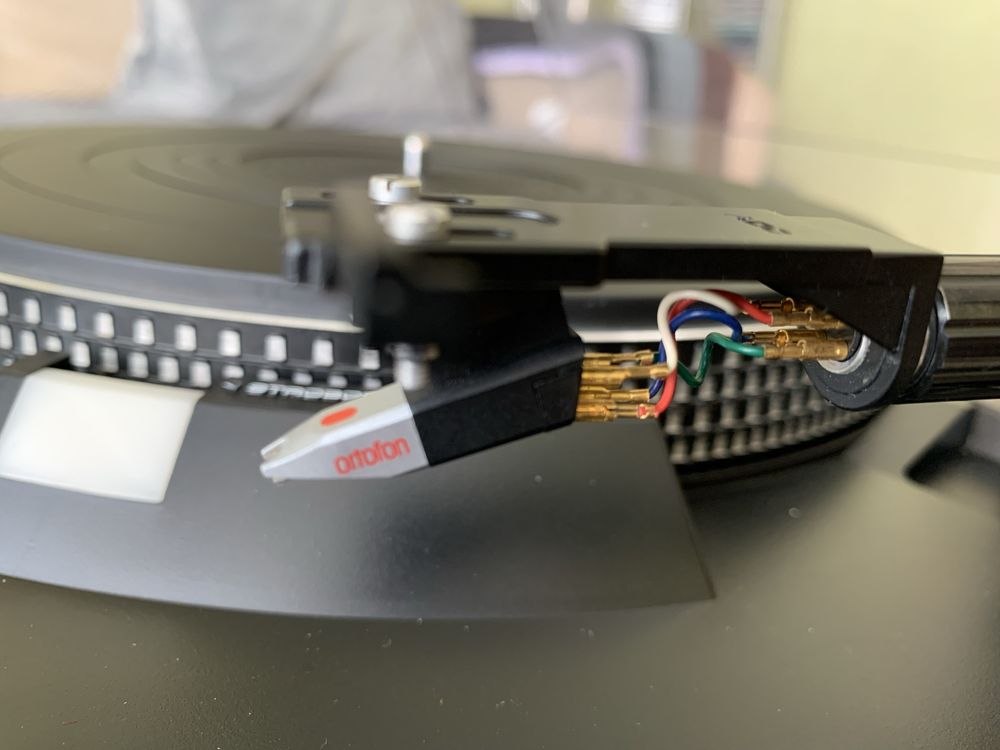 Програвач вінілових платівок Technics SL-2000