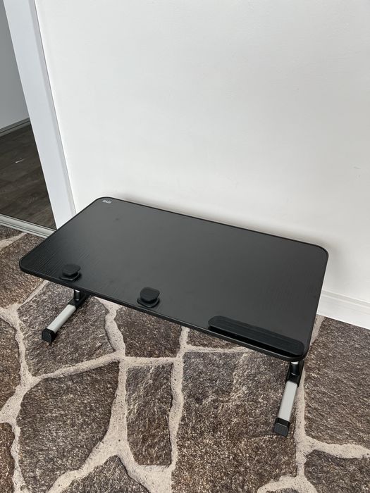 Stolik pod laptopa Saiji