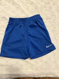 Spodenki Nike r. 116-122