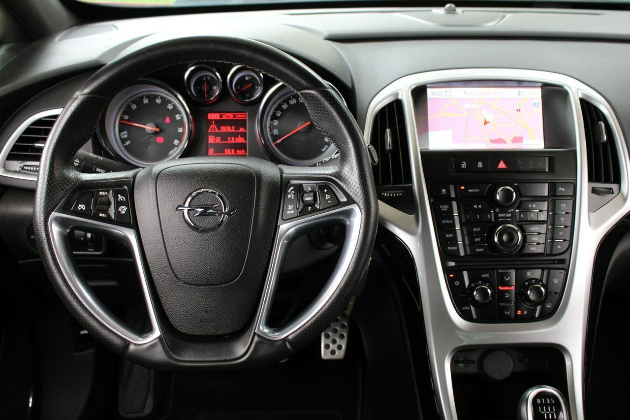 Opel Astra GTC-Bezwypadkowy-Maly przebieg-Serwis-Bogate wyposazenie-GWARANCJA !!