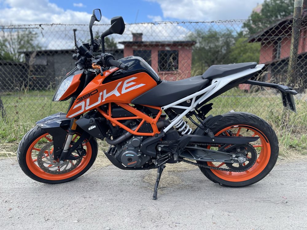 Duke 390/125 salon polska kat b 19r