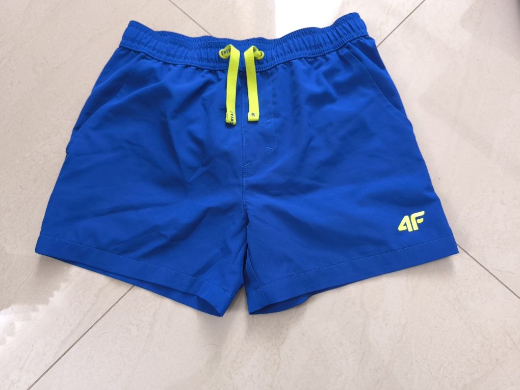 Spodenki sportowe 4F r. 140 szorty kąpielowe, strój na wf