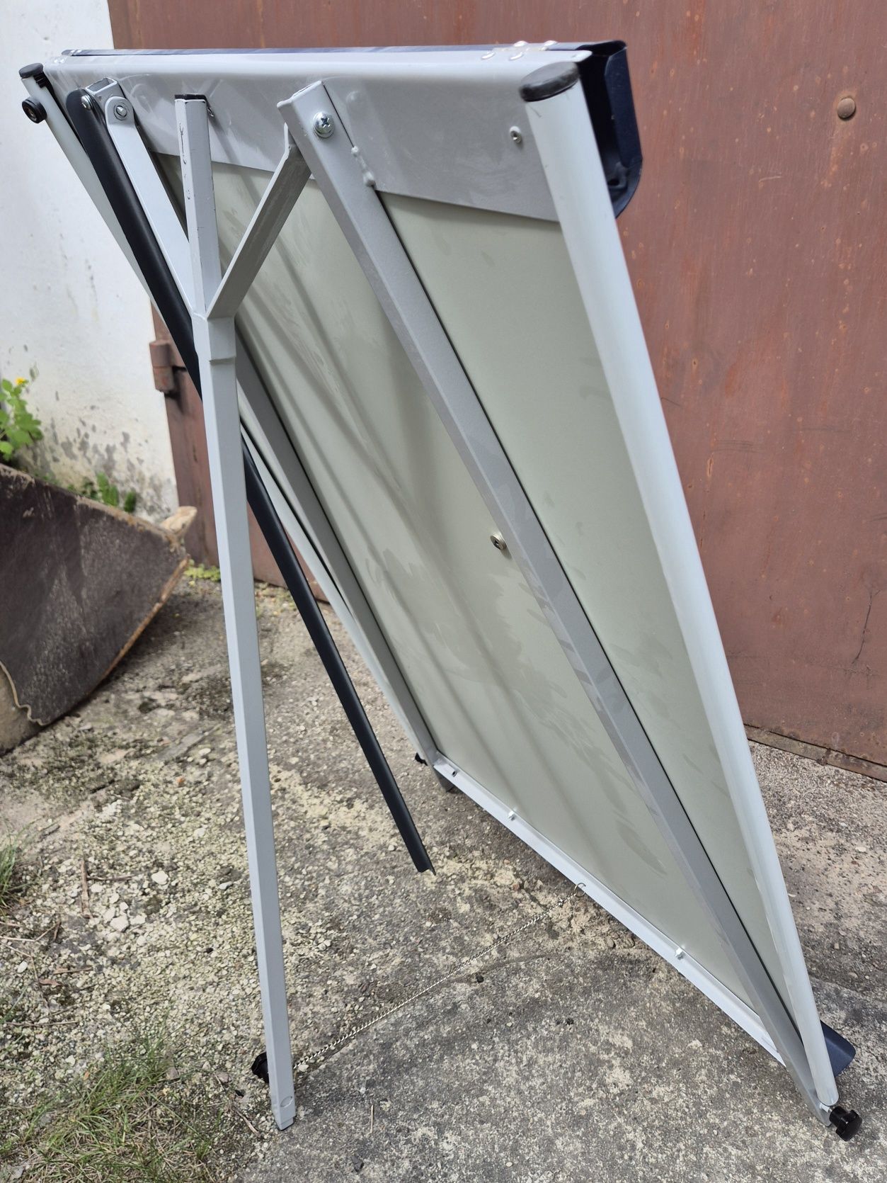 Flipchart tablica szkoleniowa magnetyczna mobilna przenośna