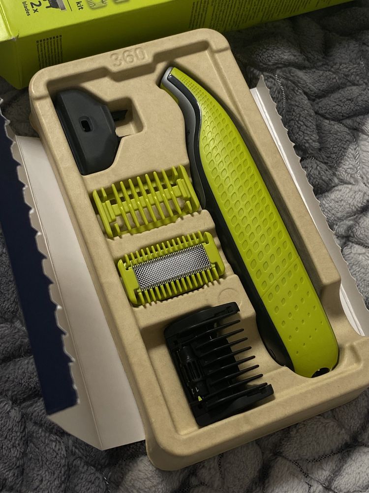 Електро бритва тример Philips Oneblade 360