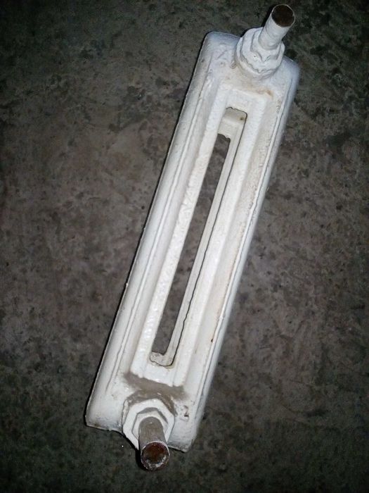 чугунные радиаторы (батареи) отопления советского образца 2 секции