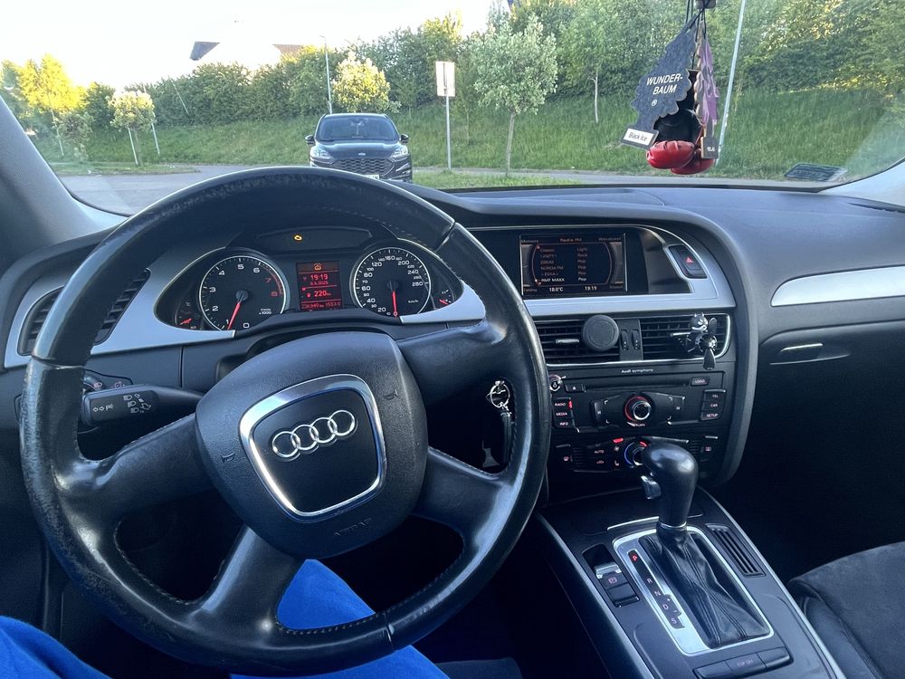 AUDI A4 B8 AVANT 1.8 TFSI 160KM 118KW 2008