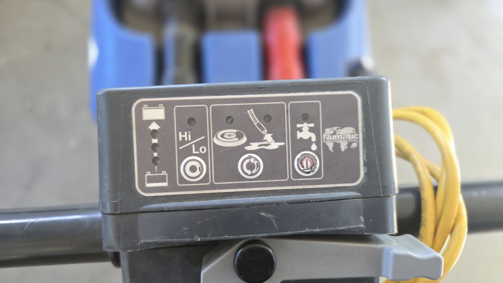 Szorowarka Numatic TTB 4045/100 • bateryjna 24V • sprawna • FV