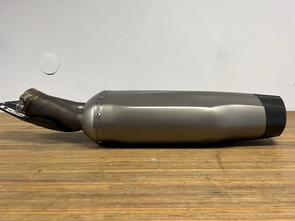BMW R 1250 GS akrapowic wydech tłumik