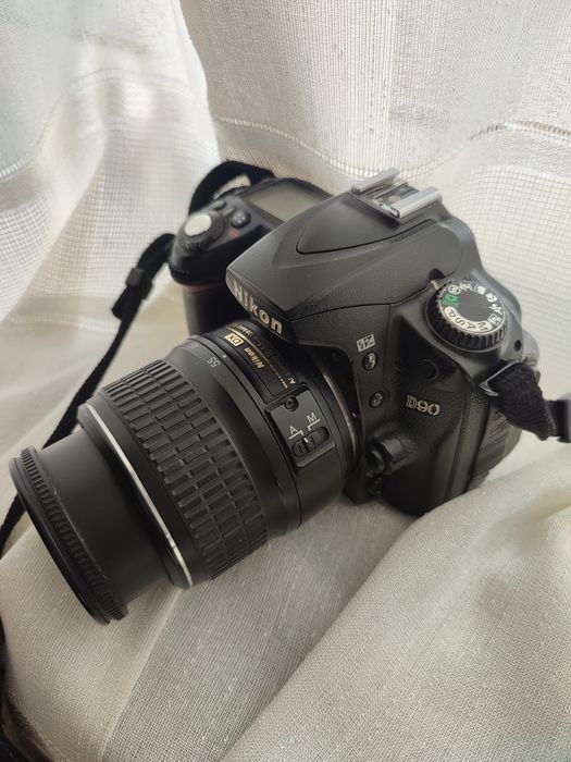 Nikon D90 фотоаппарат зеркалка