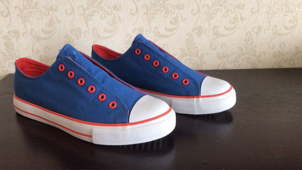 Кеды 40 размер.