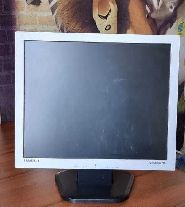Samsung SyncMaster 710V