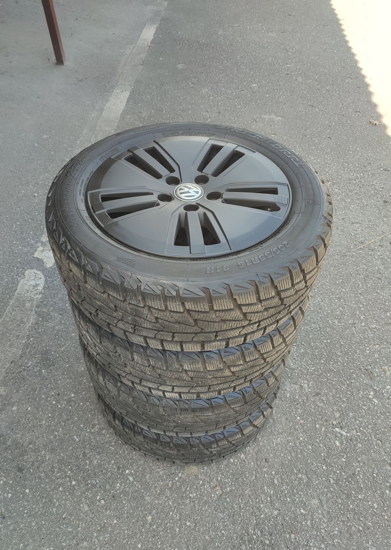 Диски в зборі R16 5/112 Оригінал E-golf. Резина зима.