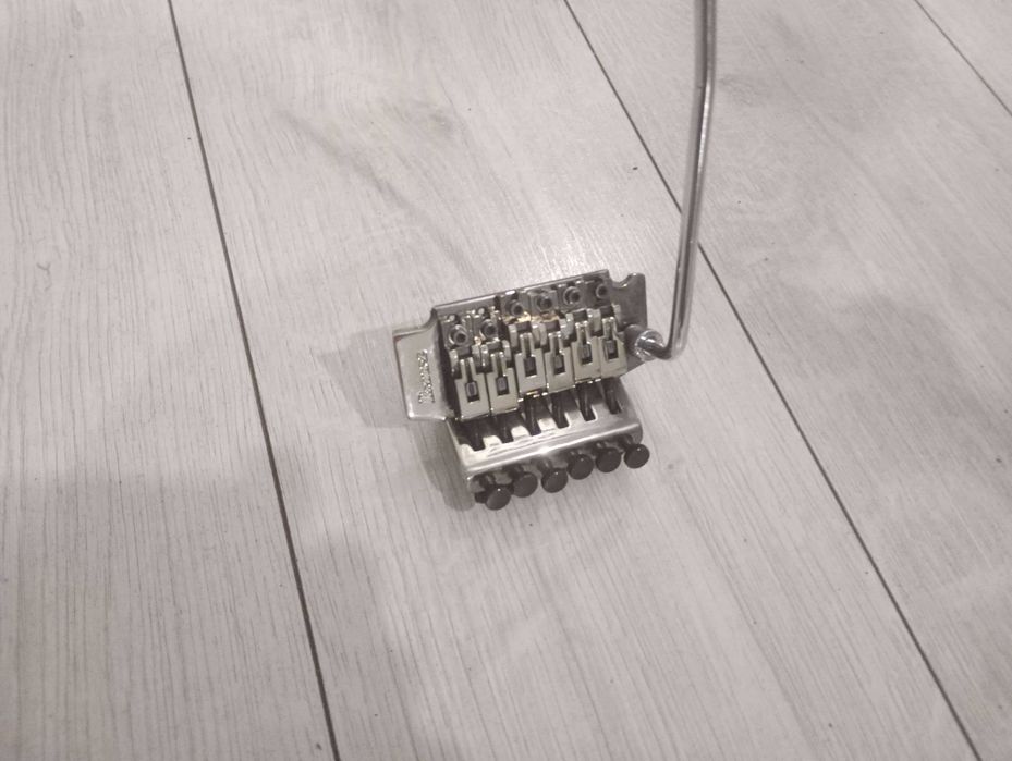 Mostek do gitary. Ibanez edge III