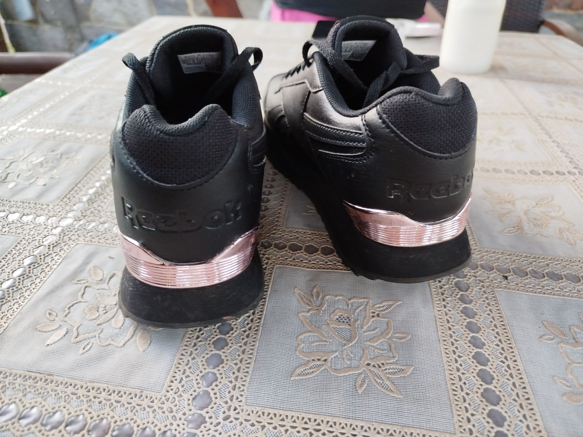 Buty Reebok damskie rozmiar 37 czarne różowe
