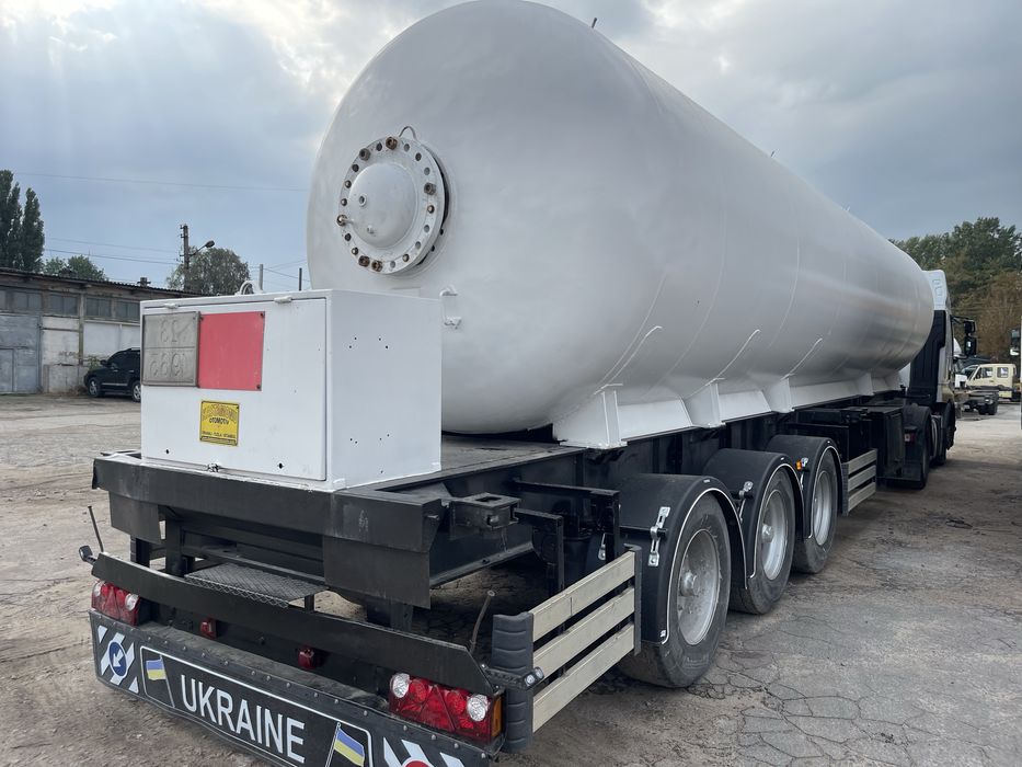 Газовоз щойно пригнаний та реставрований