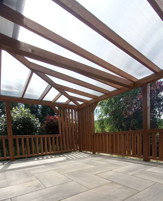Pergola, wiata, taras • dach: poliwęglan, gont lub blachodachówka