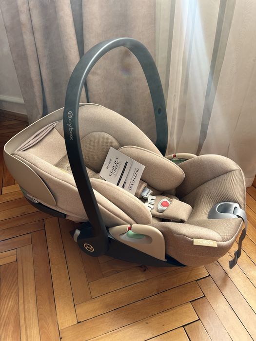 Автокрісло Cybex