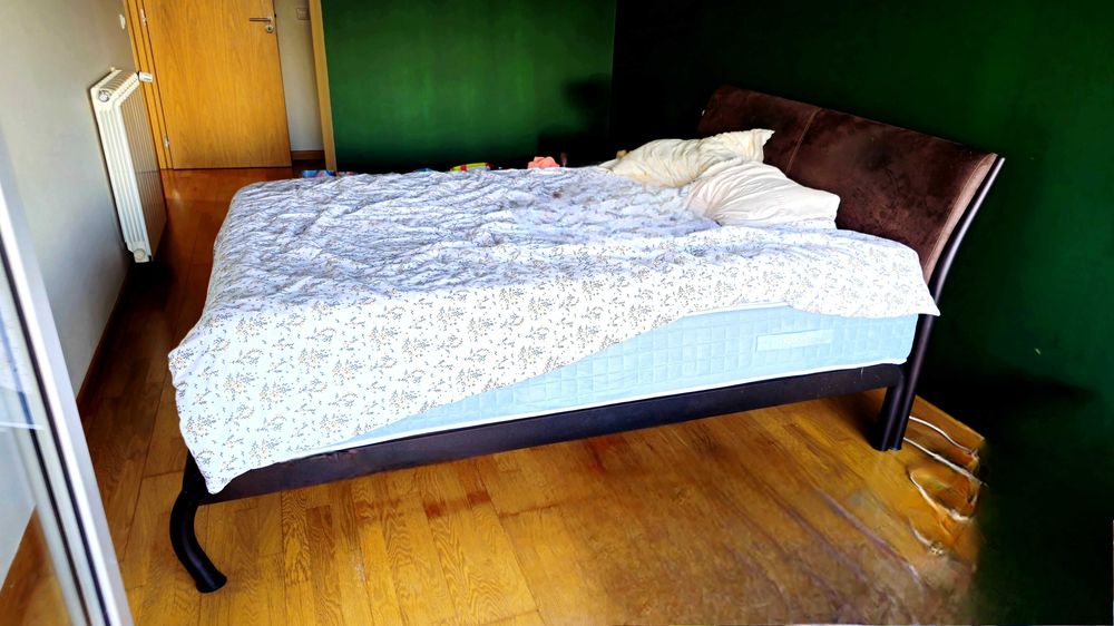 Cama casal 160x200 com estrado madeira