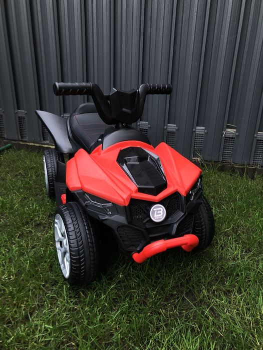 Дитячий квадроцикл на акумуляторі 3-6 років