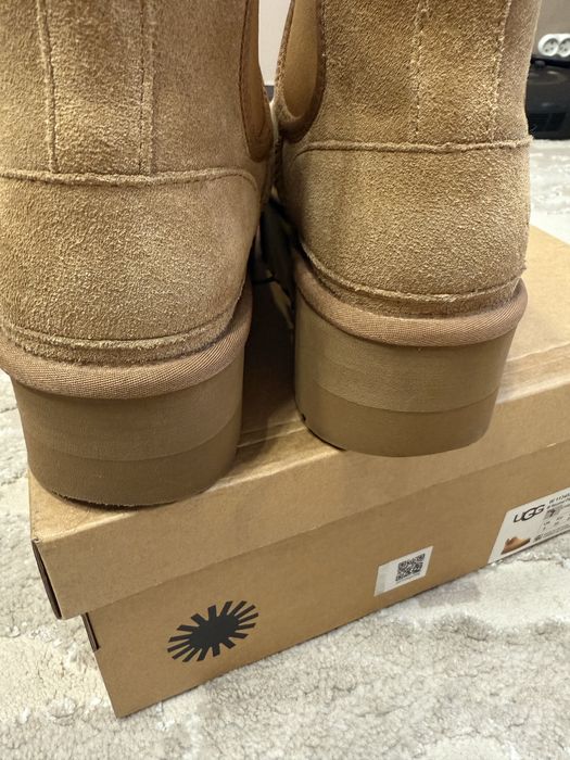 UGG Platform Chelsea