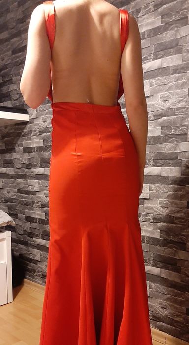 Czerwona sukienka balowa typu syrenka xs/s