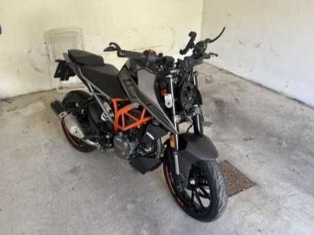 KTM DUKE 125 Rama Dokumenty 2023 R Austriackie Wysyłka