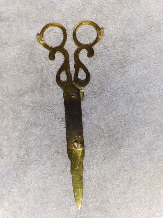 Vintage mosiężny tłumik do świec - nożyczki