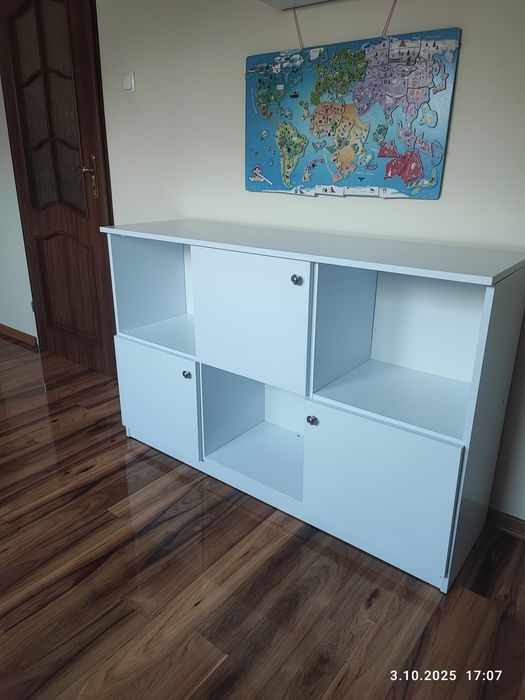 Biała komoda: regały i szafki / pokój dziecięcy, młodzieżowy, salon