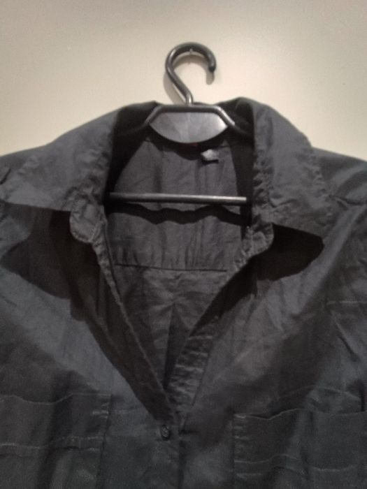 Czarna bluzka bawełniana