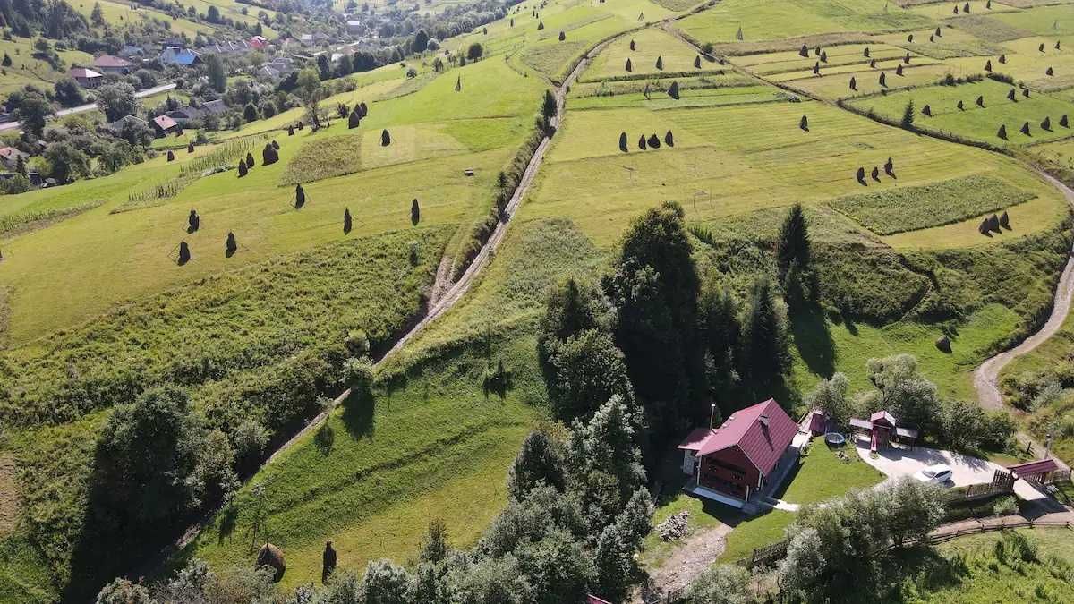 Здам будинок в Карпатах в горах біля річки