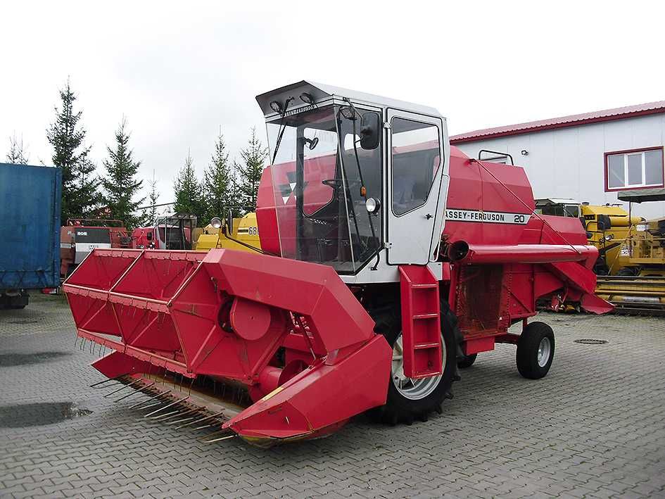 Зерноуборочный комбайн Massey Ferguson 20