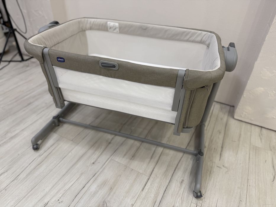 Łóżeczko dostawne chicco next2me magic evo