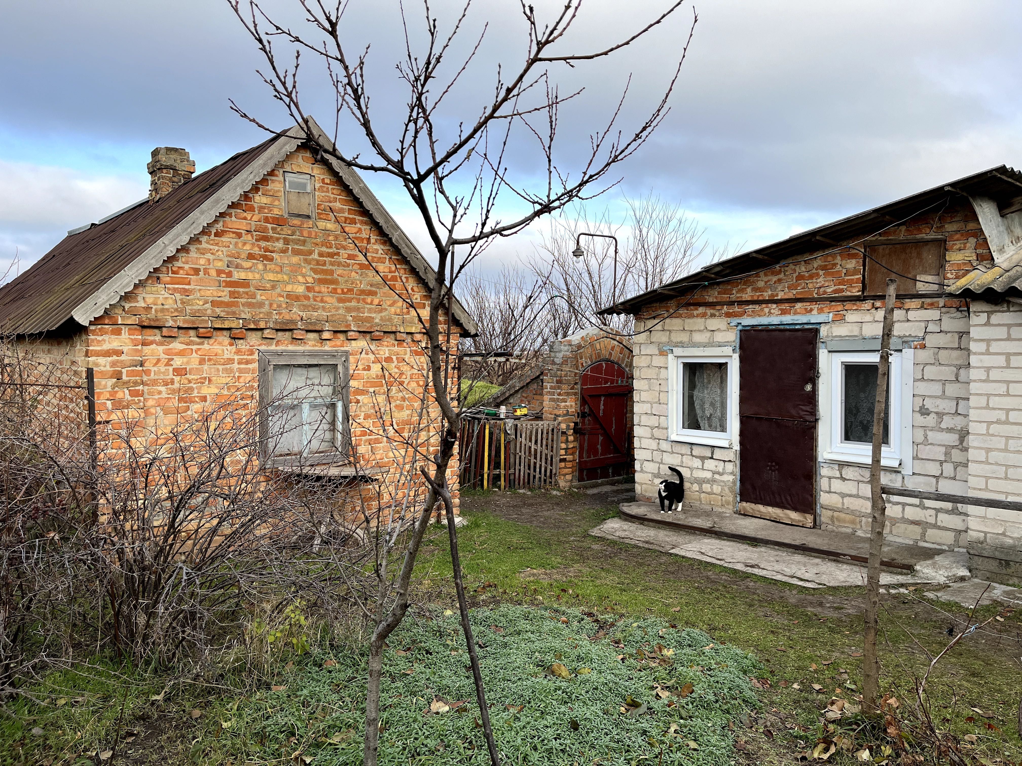 Продам або омбіняю будинок