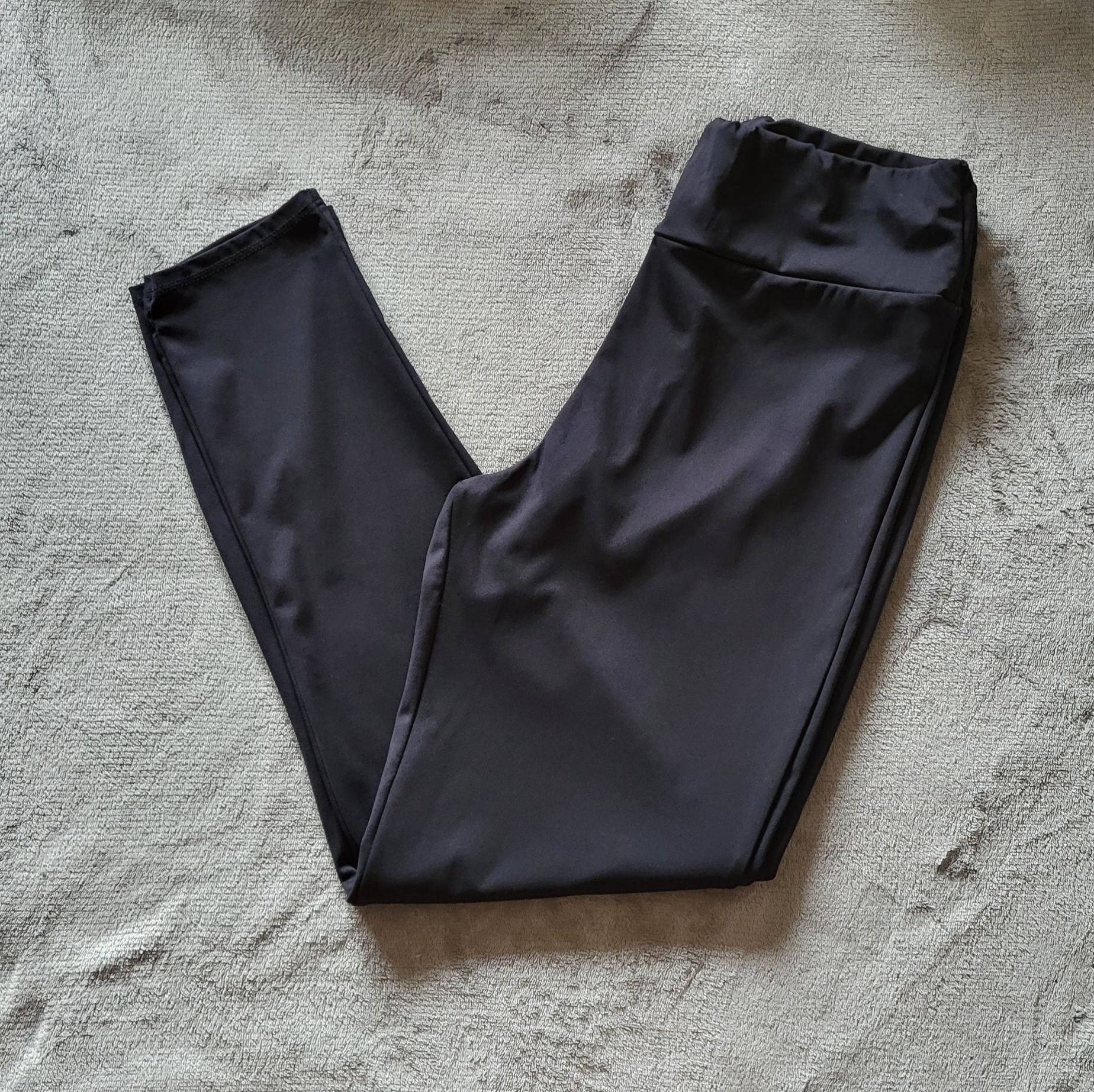 Czarne legginsy, kosmiczne, Mila, XL